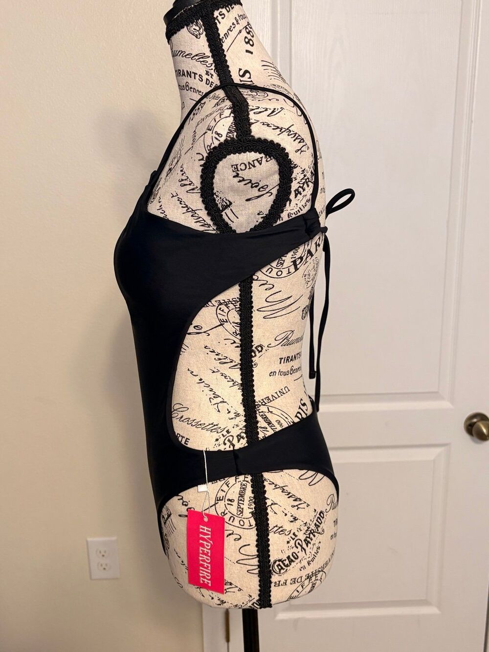 HYPERFIRE Women's Sexy Criss Cross Halter  Cut Out Backless Monokini NWT - Picture 4 of 7